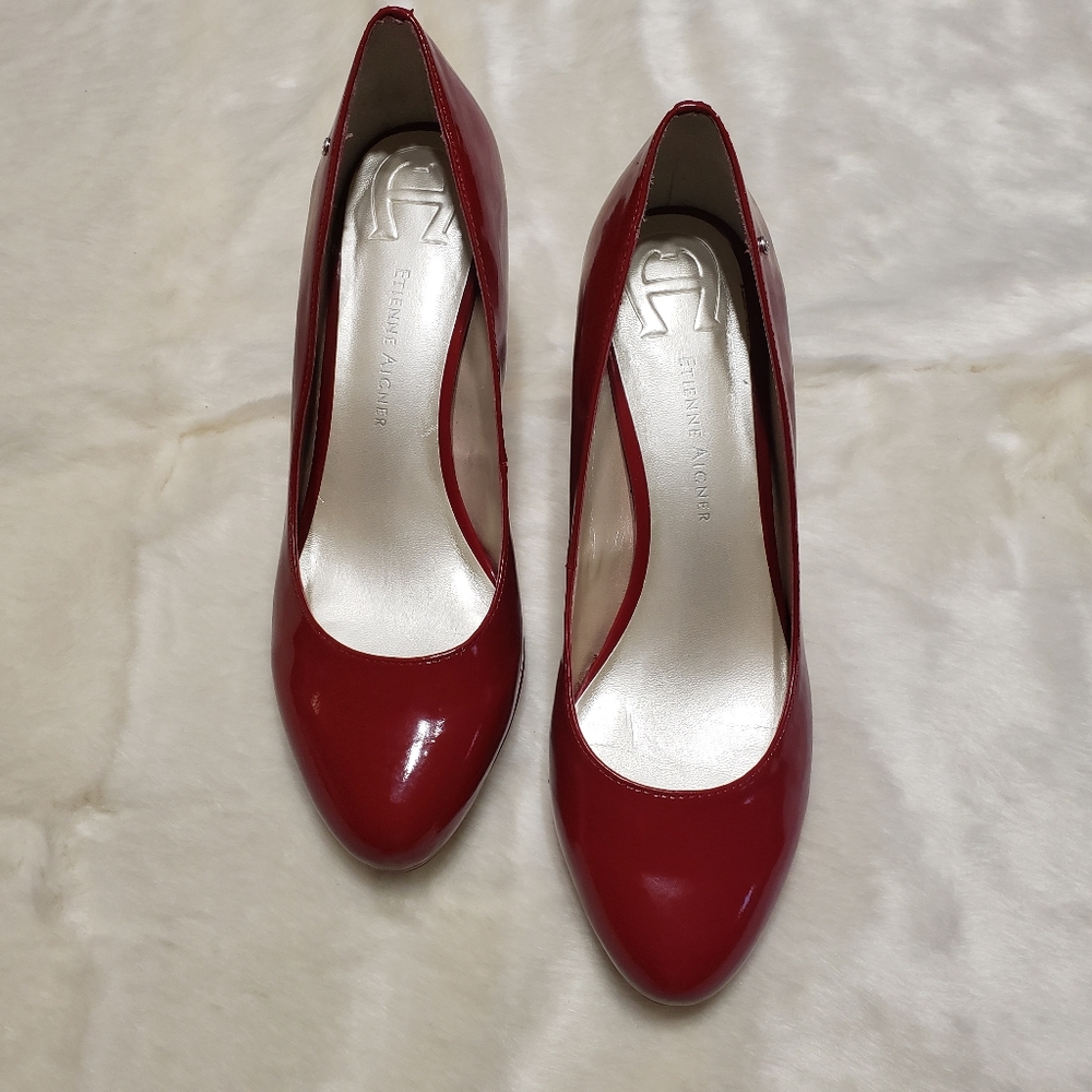 NWOB Etienne Aigner True Red Drew Heels - 8.5M